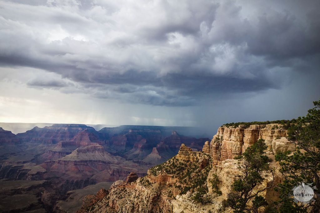 On s'approche et c'est toujours aussi noir... Au moins ça fait de jolies photos.