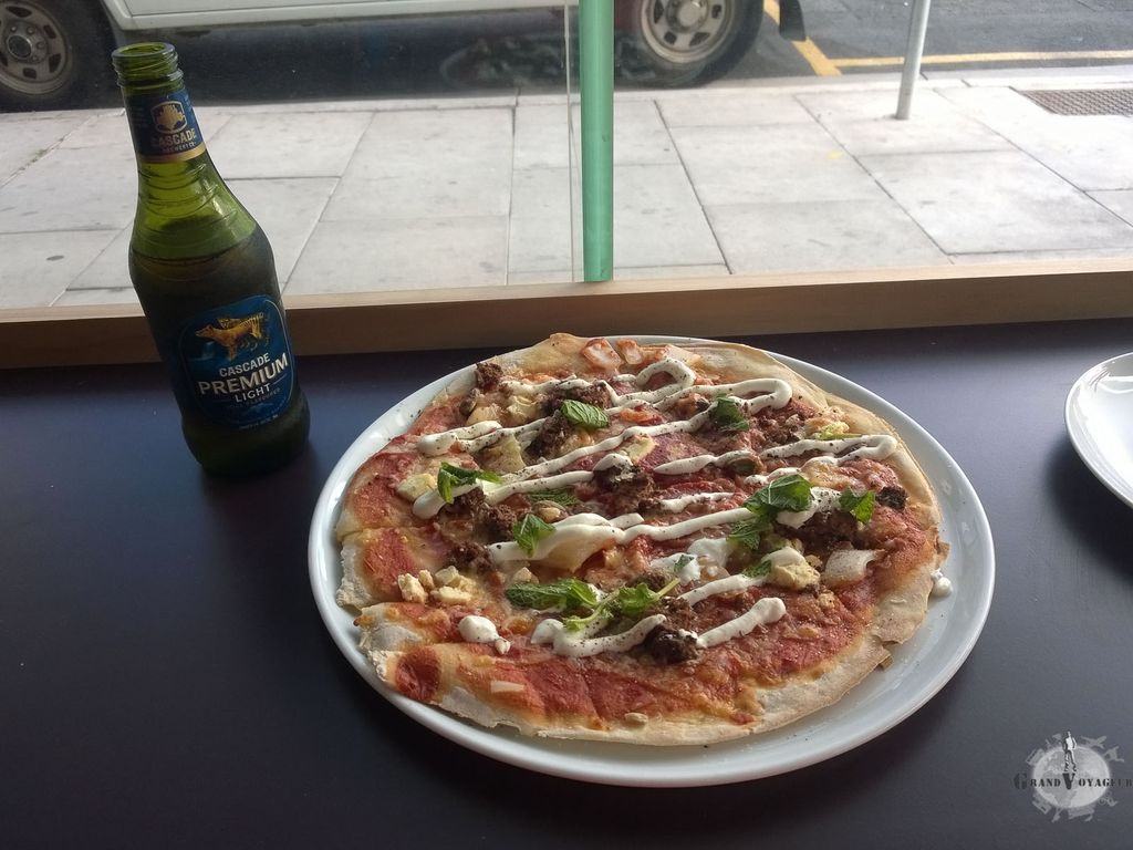 Pizza avec de la menthe et du yaourt... et bin c'est vachement bon !