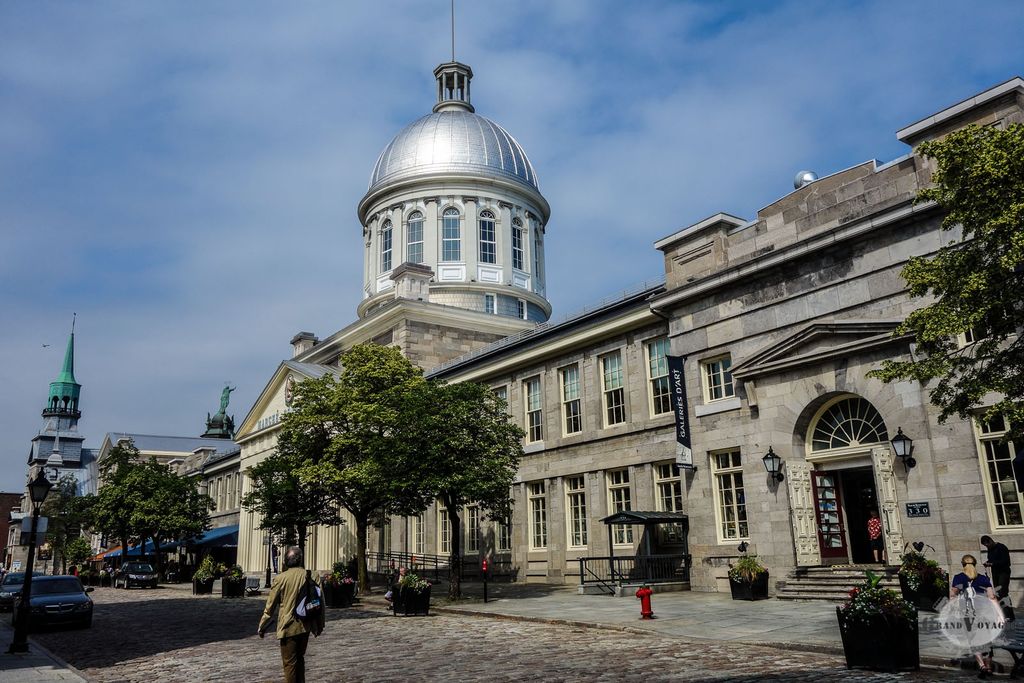 Le Marché Bonsecours. Pas eu la présence d'esprit d'aller jeter un coup d'oeil à l'intérieur...