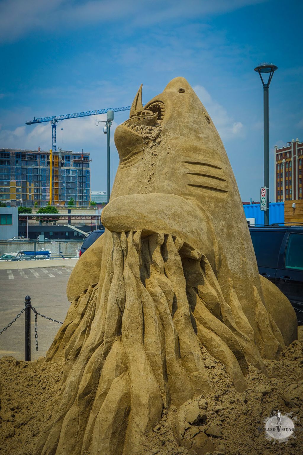 Un revival des Dents de la Mer version châteaux de sable. Impressionnant non ?