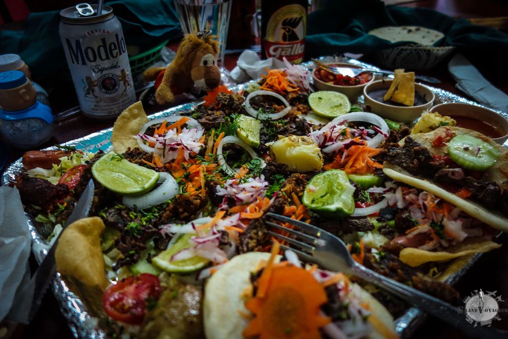 En effet, le plat le plus gros du menu est costaud. Et bon ! En effet, le plat le plus gros du menu est costaud. Et bon !
