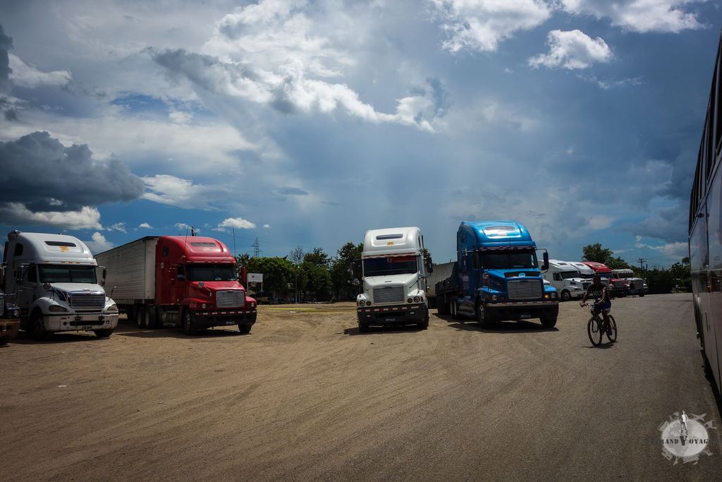 Les "gros trucks" sont des habitués de l'endroit.
