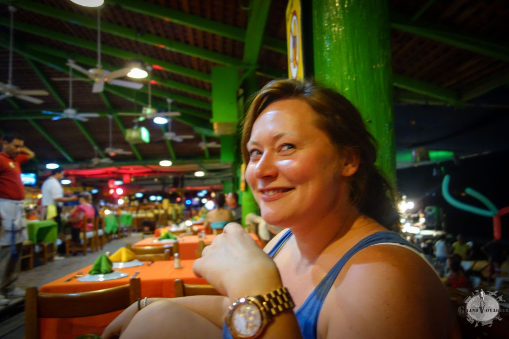 Du coup, je ne sais plus si les gens autour rient avec moi ou rient de moi... J. ? Du coup, je ne sais plus si les gens autour rient avec moi ou rient de moi... J. ?