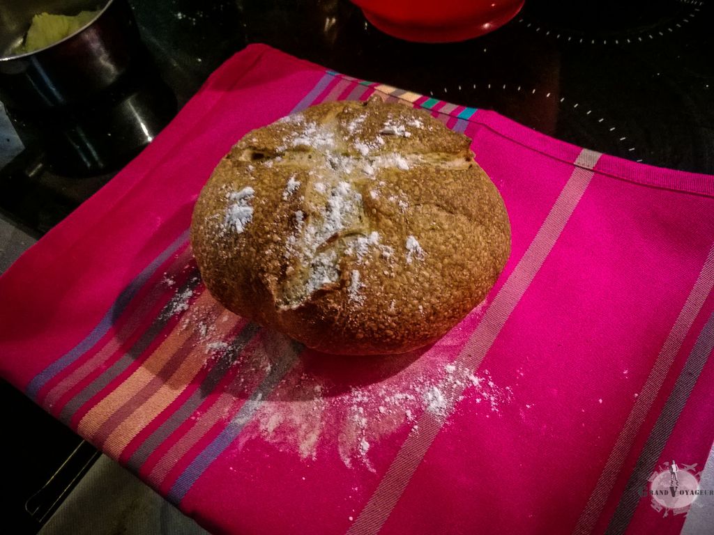 On s'essaie à la confection de pain On s'essaie à la confection de pain