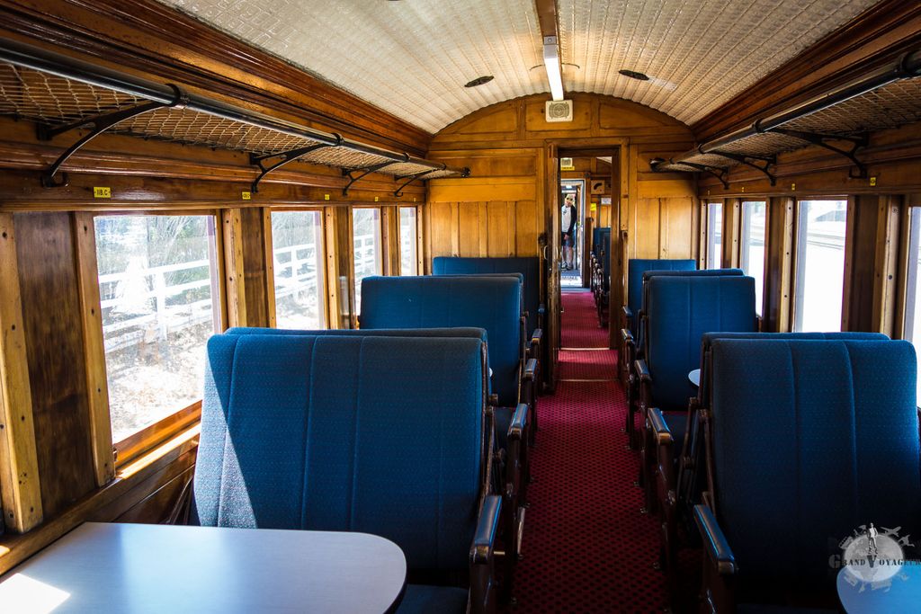 Les wagons en finition bois ont un certain charme.