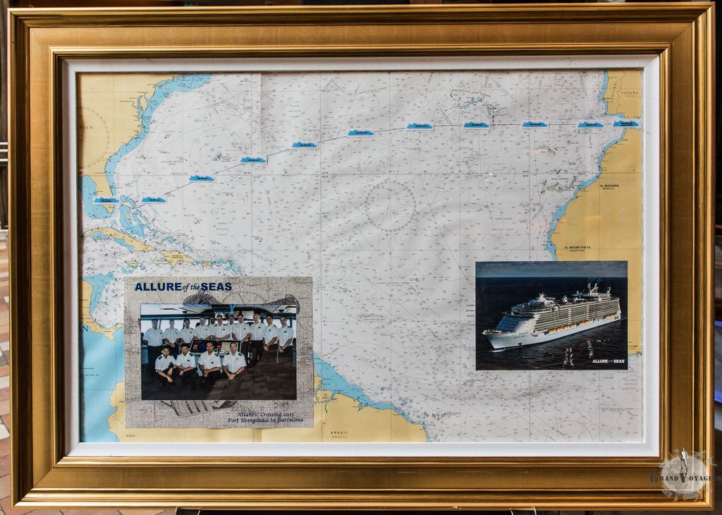 Une carte de notre itinéraire préparée par les officiers de navigation était présente à bord pour les passagers. Il manque le dernier bout Màlaga - Barcelona. Une carte de notre itinéraire préparée par les officiers de navigation était présente à bord pour les passagers. Il manque le dernier bout Màlaga - Barcelona.