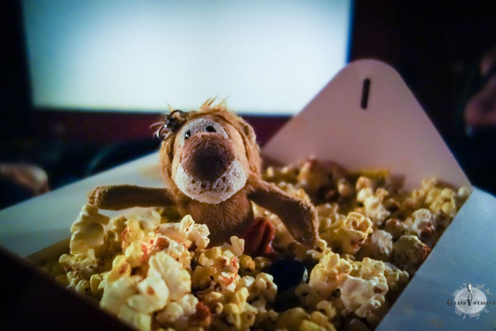 T-Chat !! Le popcorn n'est pas une piscine voyons !!