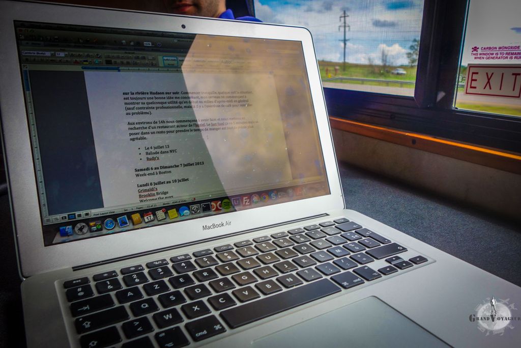 Pendant ce temps là, je blogue.