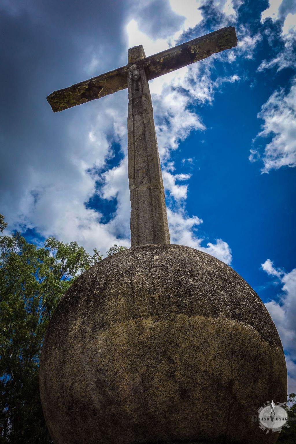 Ici, la religion n'a pas perdu la boule (je sais, je sors).