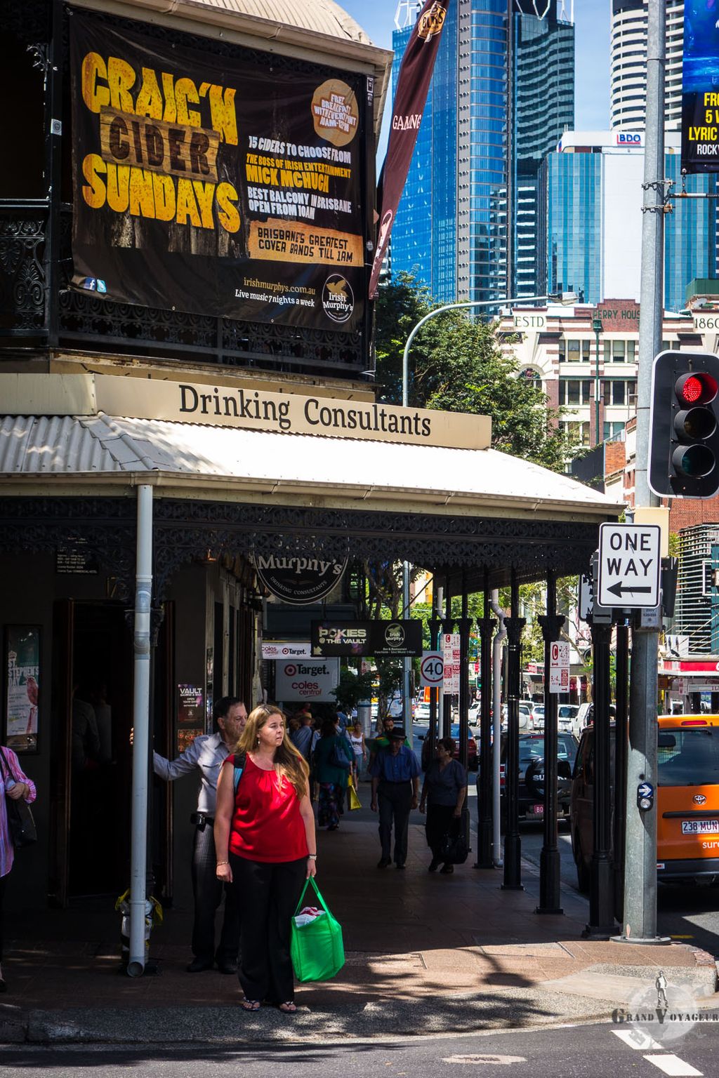 À Brisbane, les pubs s'auto-surnomment consultants en boissons. Pourquoi pas, ça fait classe. À Brisbane, les pubs s'auto-surnomment consultants en boissons. Pourquoi pas, ça fait classe.