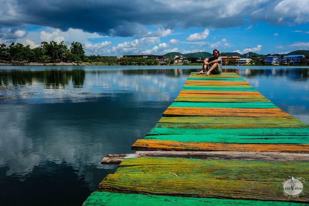 En Amérique centrale, on aime les couleurs. On peint même les jetées en bois de toutes les couleurs.