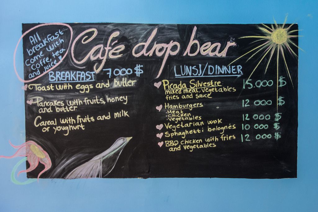 La Picada Silvestre, création originale du cuisinier Willy: un max de viande, des frites, des légumes cuits à l'huile.... MIAM ! La Picada Silvestre, création originale du cuisinier Willy: un max de viande, des frites, des légumes cuits à l'huile.... MIAM !