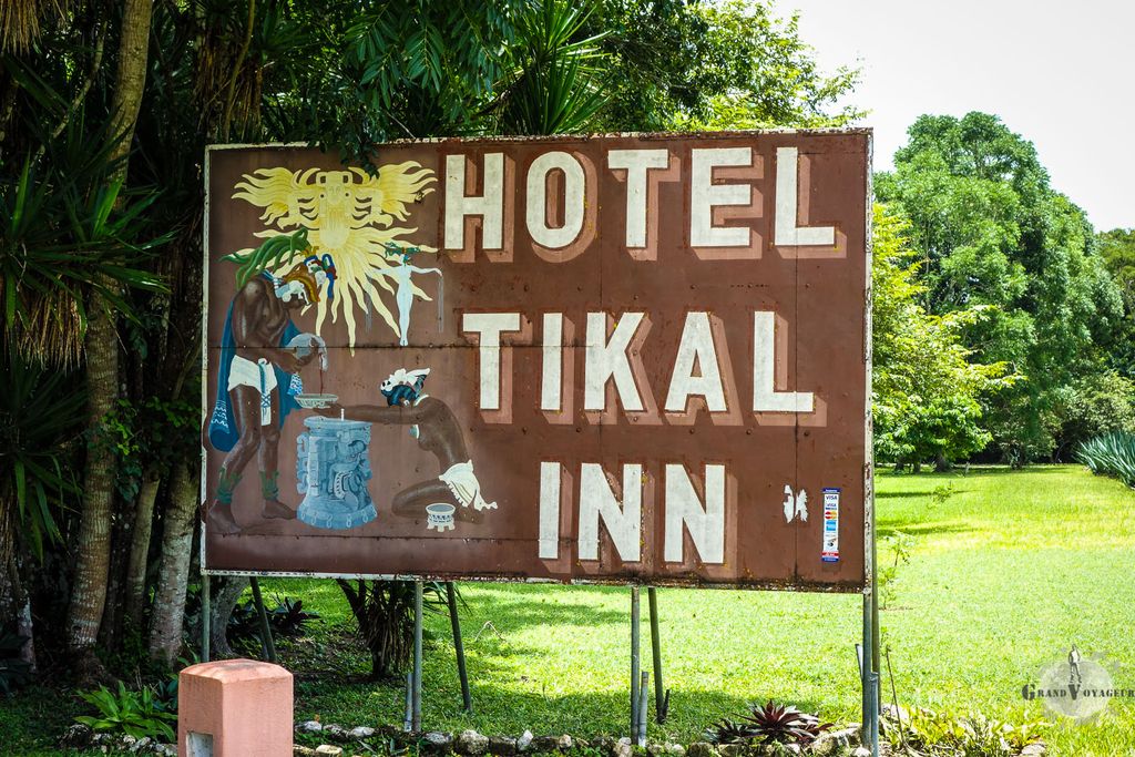 L'hôtel Tikal Inn, un des 3 seuls du parc. L'hôtel Tikal Inn, un des 3 seuls du parc.