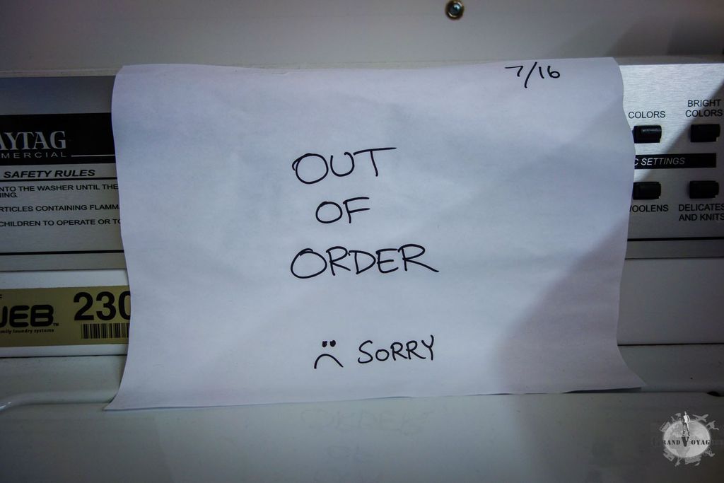 Ah oui, décidément y a plein de choses qui ne fonctionnent pas ici... Ah oui, décidément y a plein de choses qui ne fonctionnent pas ici...